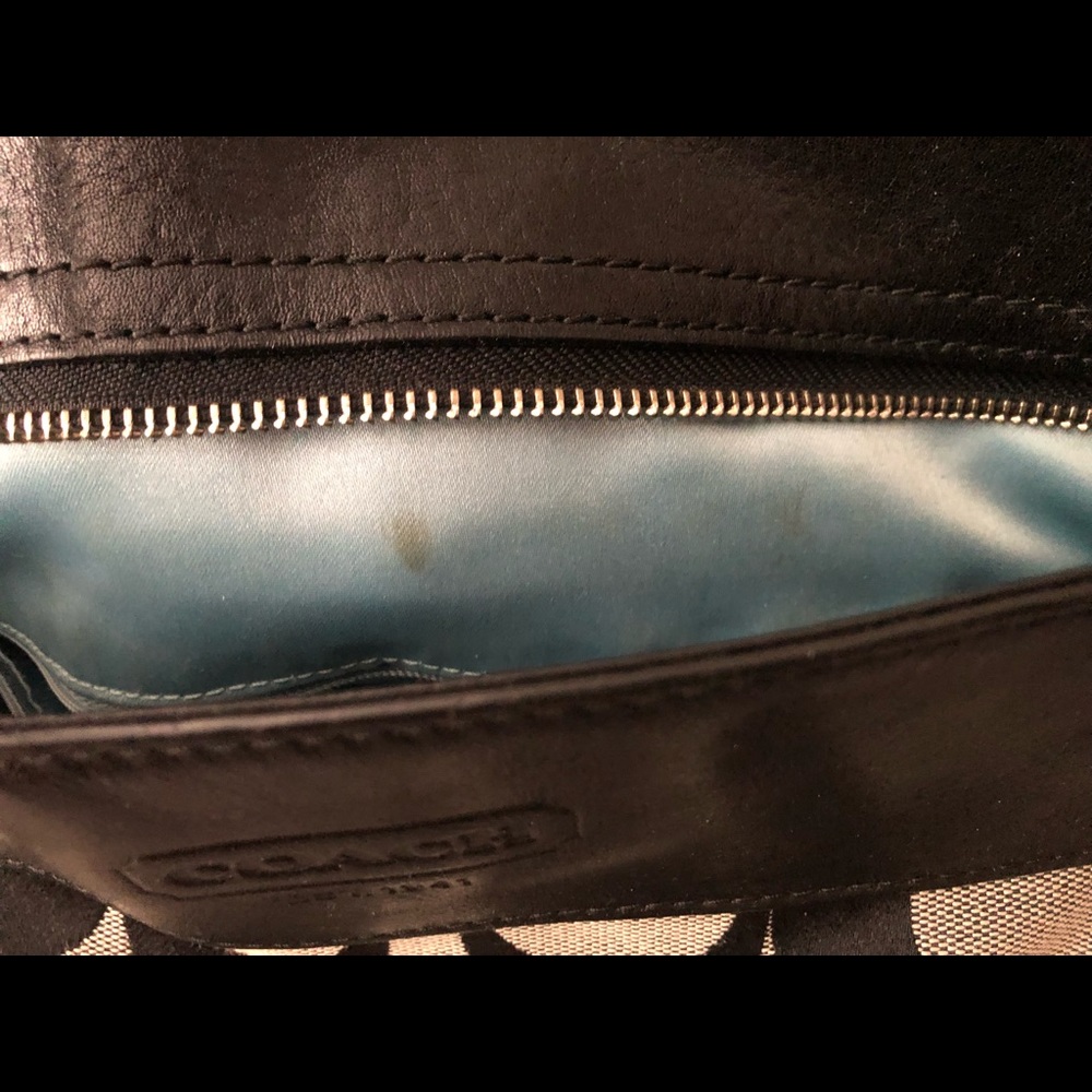 Zoe Style Coach Handbag - Picture 6 of 6